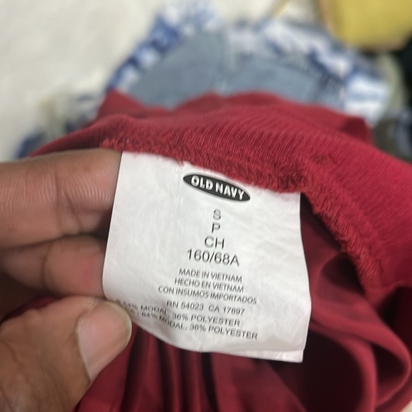 Old Navy Red High Waisted Pants with Belt Size S - Picture 10 of 11